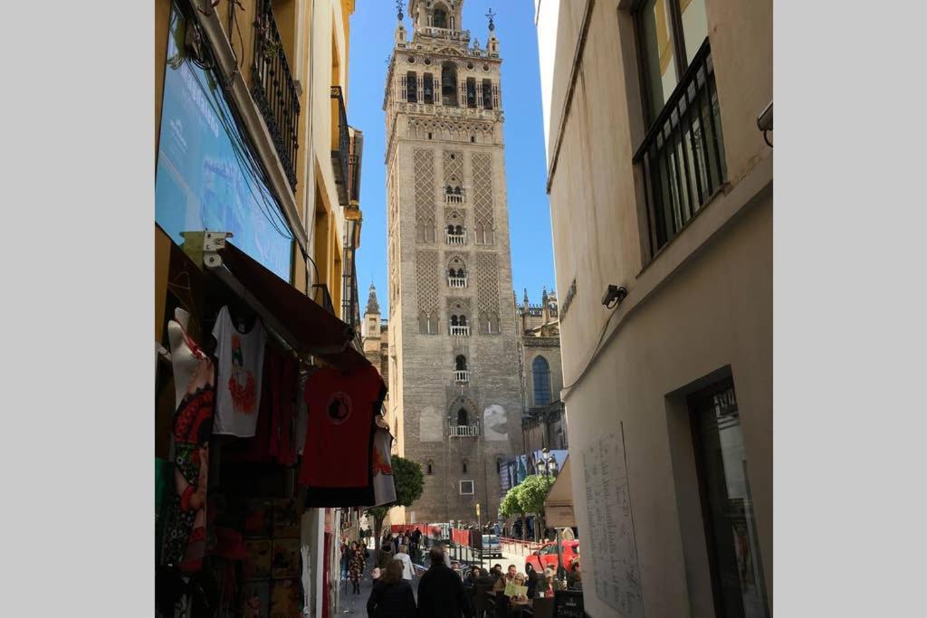 1 Minute From Cathedral. Feel The Heart Of Sevilla Buitenkant foto