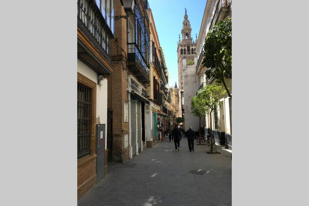1 Minute From Cathedral. Feel The Heart Of Sevilla Buitenkant foto