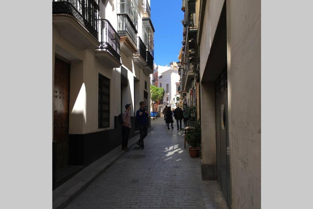 1 Minute From Cathedral. Feel The Heart Of Sevilla Buitenkant foto